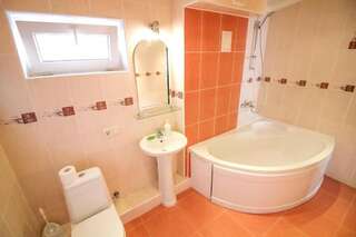 Апартаменты Guesthouse Dmitrieva Ялта Улучшенные апартаменты-7