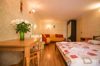 Апартаменты Guesthouse Dmitrieva Ялта Стандартные апартаменты-6