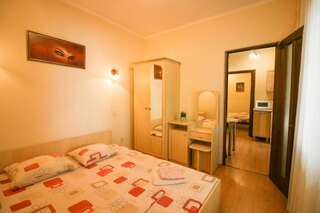 Апартаменты Guesthouse Dmitrieva Ялта Апартаменты с 2 спальнями-5