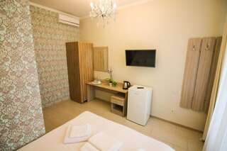 Апартаменты Guesthouse Dmitrieva Ялта Апартаменты-11