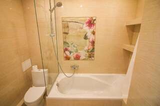 Апартаменты Guesthouse Dmitrieva Ялта Апартаменты с террасой-10