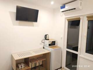 Апартаменты Guesthouse Dmitrieva Ялта Двухместный номер с 1 кроватью и балконом-8