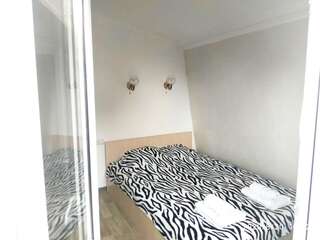 Апартаменты Guesthouse Dmitrieva Ялта Двухместный номер с 1 кроватью и балконом-10