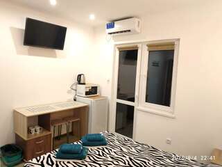 Апартаменты Guesthouse Dmitrieva Ялта Двухместный номер с 1 кроватью и балконом-2